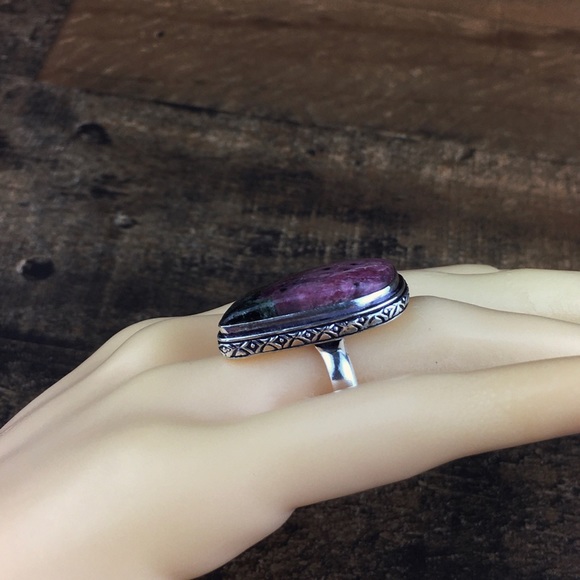 Ruby in Zoisite Stone Ring Size 8.5 - 8.75 - Picture 9 of 13